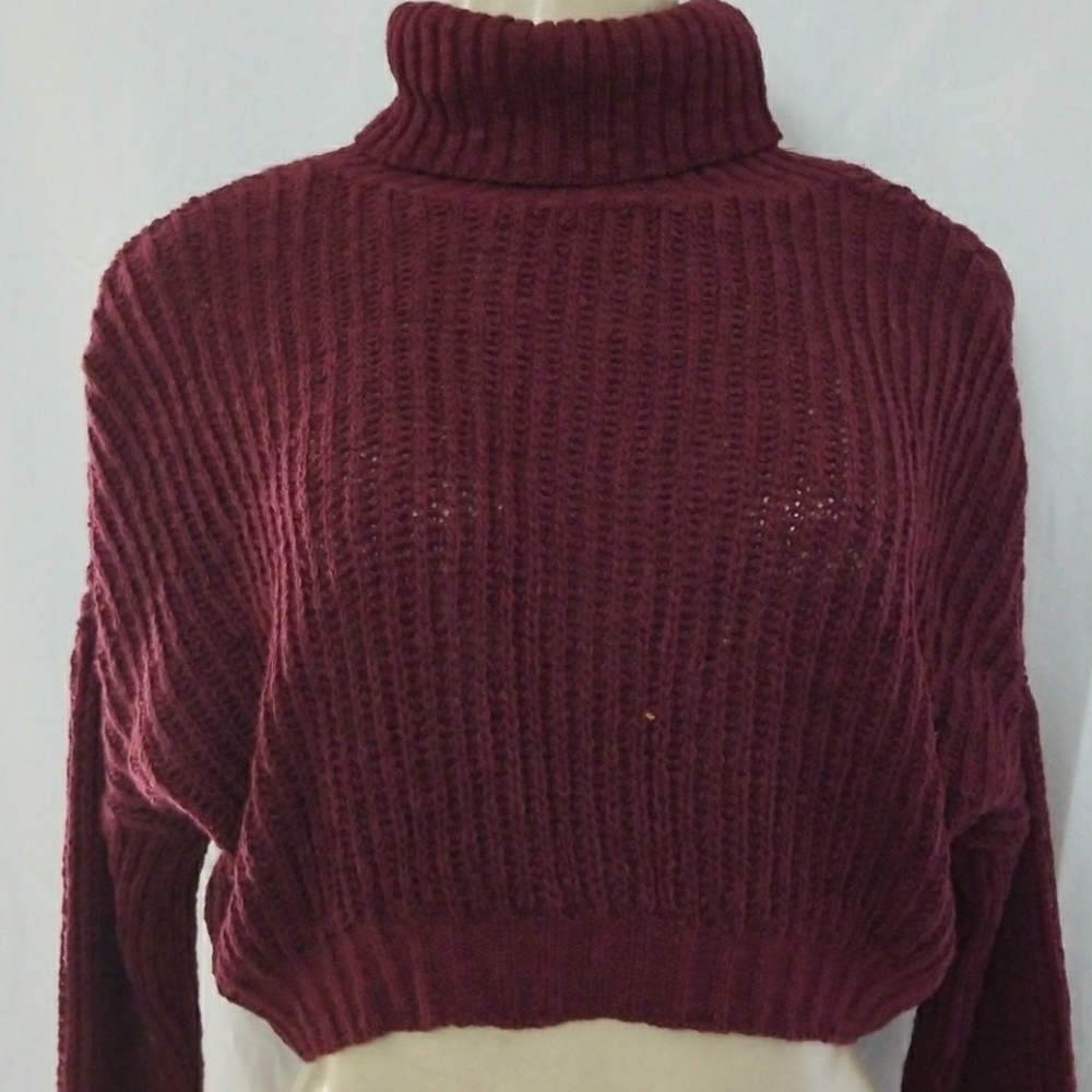 New burgundy knit crop sweater long sleeve cozy